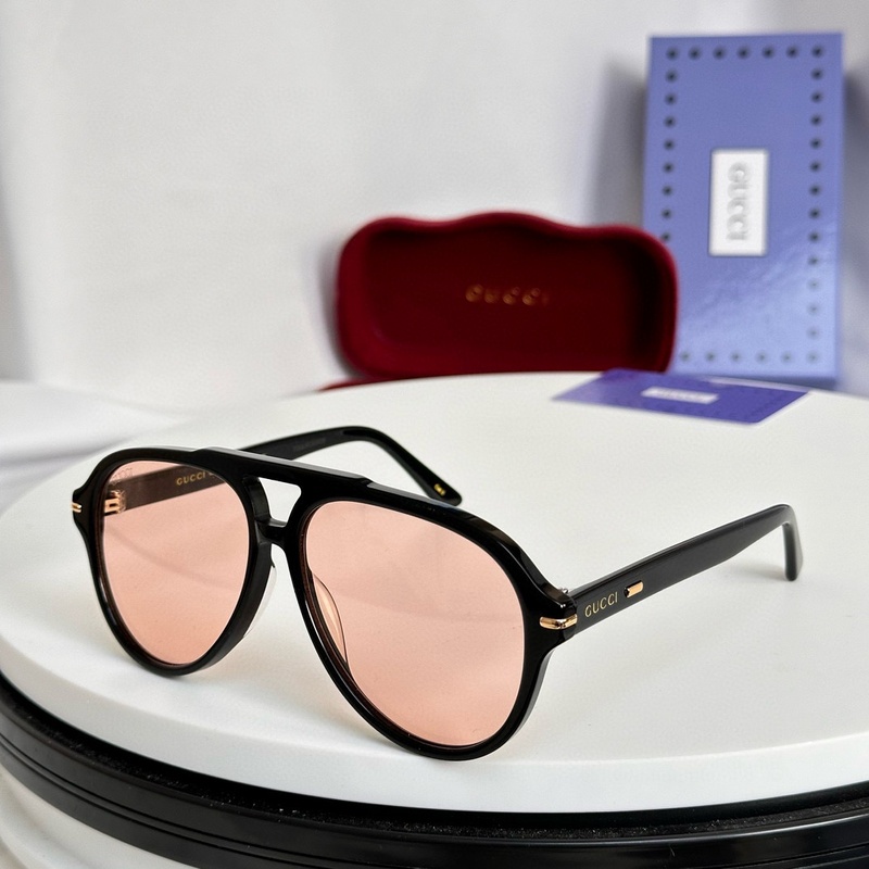 Gucci Sunglasses 332